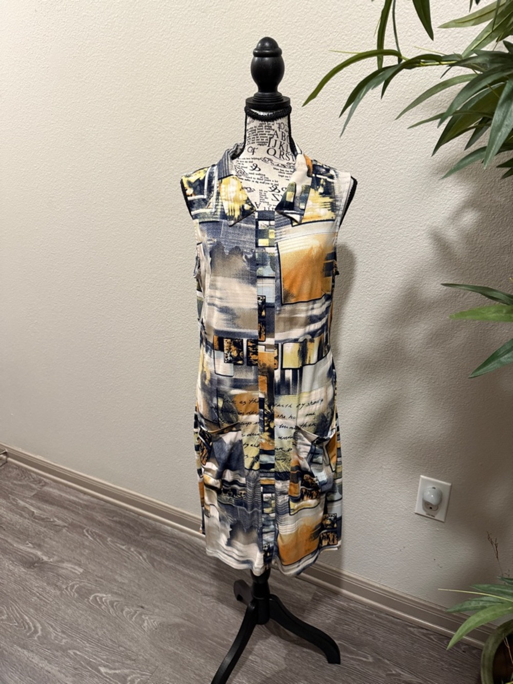 Glamour Sleeveless Midi Dress in Yellow, Navy & White Abstract Blocks